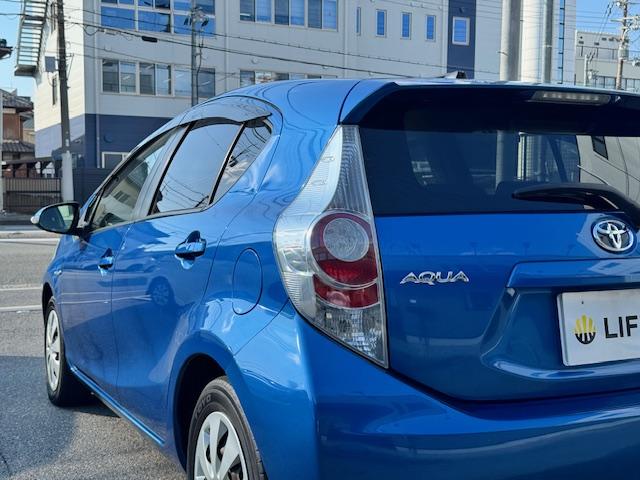 アクア S ドライブレコーダー ETC ナビ TV キーレスエントリー アイドリングストップ 電動格納ミラー シートヒーター CVT 衝突安全ボディ 記録簿 ABS ESC エアコン パワーステアリング(29枚目)