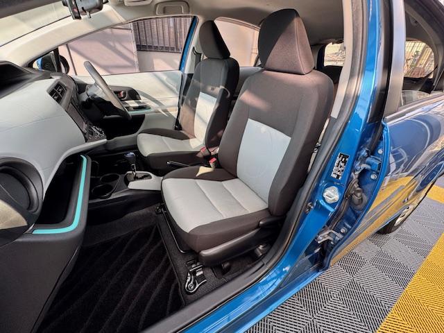 アクア S ドライブレコーダー ETC ナビ TV キーレスエントリー アイドリングストップ 電動格納ミラー シートヒーター CVT 衝突安全ボディ 記録簿 ABS ESC エアコン パワーステアリング(33枚目)