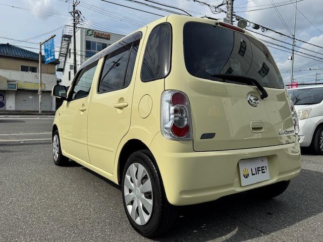 ミラココア ココアＬ　ナビ　キーレスエントリー　アイドリングストップ　電動格納ミラー　ベンチシート　ＣＶＴ　盗難防止システム　ＡＢＳ　Ｂｌｕｅｔｏｏｔｈ　衝突安全ボディ　エアコン　パワーステアリング　パワーウィンドウ（10枚目）