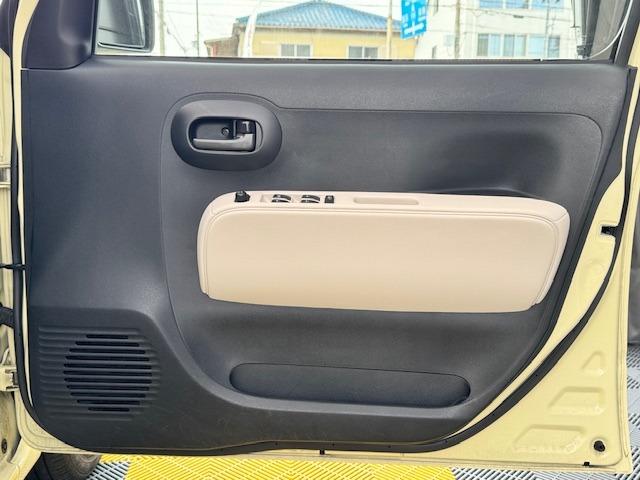 ミラココア ココアＬ　ナビ　キーレスエントリー　アイドリングストップ　電動格納ミラー　ベンチシート　ＣＶＴ　盗難防止システム　ＡＢＳ　Ｂｌｕｅｔｏｏｔｈ　衝突安全ボディ　エアコン　パワーステアリング　パワーウィンドウ（17枚目）