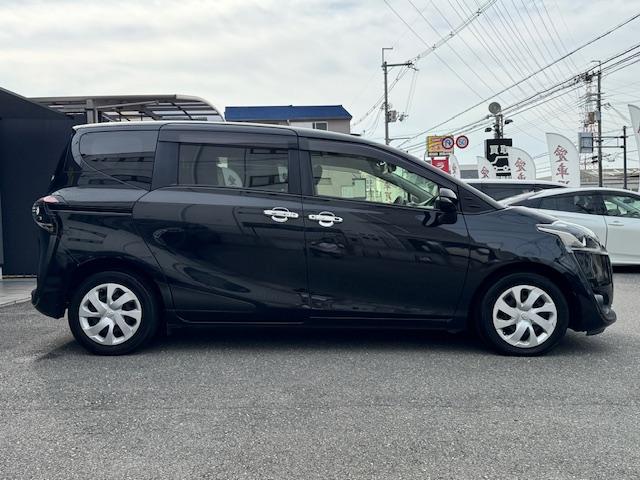 シエンタ Ｇ　ドライブレコーダー　バックカメラ　ナビ　ＴＶ　両側電動スライドドア　オートライト　スマートキー　アイドリングストップ　電動格納ミラー　シートヒーター　３列シート　ウォークスルー　ＣＶＴ（15枚目）