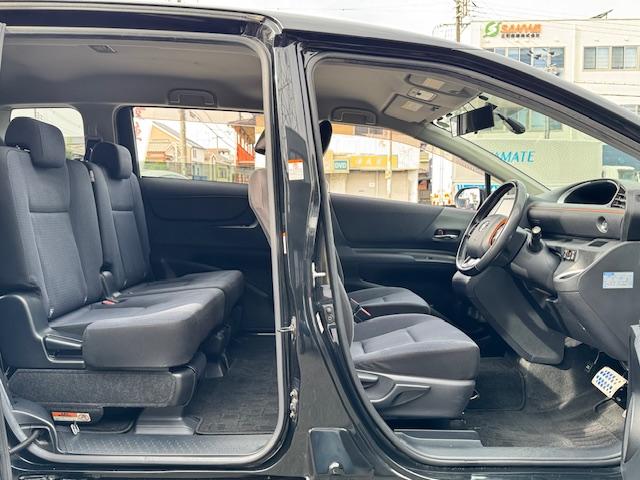 シエンタ Ｇ　ドライブレコーダー　バックカメラ　ナビ　ＴＶ　両側電動スライドドア　オートライト　スマートキー　アイドリングストップ　電動格納ミラー　シートヒーター　３列シート　ウォークスルー　ＣＶＴ（26枚目）