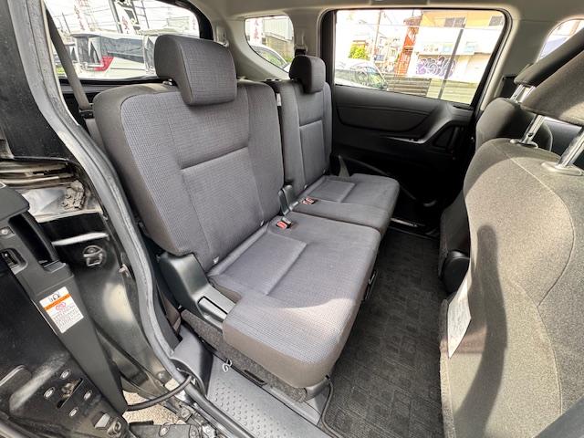 シエンタ Ｇ　ドライブレコーダー　バックカメラ　ナビ　ＴＶ　両側電動スライドドア　オートライト　スマートキー　アイドリングストップ　電動格納ミラー　シートヒーター　３列シート　ウォークスルー　ＣＶＴ（27枚目）