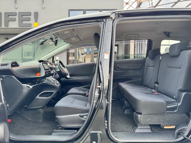 シエンタ Ｇ　ドライブレコーダー　バックカメラ　ナビ　ＴＶ　両側電動スライドドア　オートライト　スマートキー　アイドリングストップ　電動格納ミラー　シートヒーター　３列シート　ウォークスルー　ＣＶＴ（30枚目）