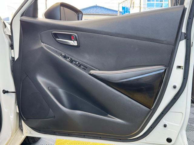 デミオ ＸＤツーリング　バックカメラ　ナビ　オートクルーズコントロール　レーンアシスト　衝突被害軽減システム　アルミホイール　ＬＥＤヘッドランプ　スマートキー　アイドリングストップ　電動格納ミラー　ＡＴ　盗難防止システム（23枚目）