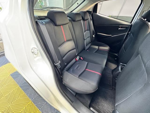 デミオ ＸＤツーリング　バックカメラ　ナビ　オートクルーズコントロール　レーンアシスト　衝突被害軽減システム　アルミホイール　ＬＥＤヘッドランプ　スマートキー　アイドリングストップ　電動格納ミラー　ＡＴ　盗難防止システム（30枚目）