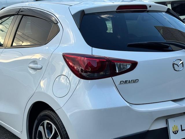 デミオ ＸＤツーリング　バックカメラ　ナビ　オートクルーズコントロール　レーンアシスト　衝突被害軽減システム　アルミホイール　ＬＥＤヘッドランプ　スマートキー　アイドリングストップ　電動格納ミラー　ＡＴ　盗難防止システム（46枚目）