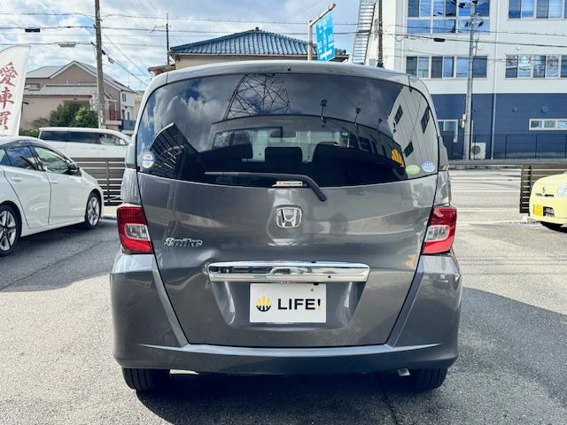 フリードスパイク Ｇ　ジャストセレクション　バックカメラ　ナビ　ＴＶ　オートクルーズコントロール　両側電動スライドドア　スマートキー　電動格納ミラー　ウォークスルー　ＣＶＴ　ＣＤ　ＤＶＤ再生　ＵＳＢ　Ｂｌｕｅｔｏｏｔｈ　ＡＢＳ　ＥＳＣ　エアコン（14枚目）