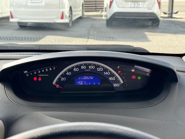 フリードスパイク Ｇ　ジャストセレクション　バックカメラ　ナビ　ＴＶ　オートクルーズコントロール　両側電動スライドドア　スマートキー　電動格納ミラー　ウォークスルー　ＣＶＴ　ＣＤ　ＤＶＤ再生　ＵＳＢ　Ｂｌｕｅｔｏｏｔｈ　ＡＢＳ　ＥＳＣ　エアコン（42枚目）