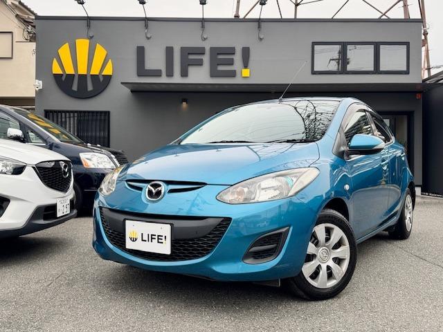 デミオ １３－スカイアクティブ　ＥＴＣ　キーレスエントリー　アイドリングストップ　電動格納ミラー　ＣＶＴ　衝突安全ボディ　記録簿　ＡＢＳ　ＥＳＣ　ＣＤ　ＵＳＢ　エアコン（2枚目）