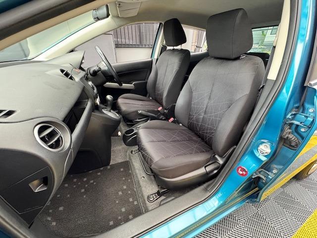 デミオ １３－スカイアクティブ　ＥＴＣ　キーレスエントリー　アイドリングストップ　電動格納ミラー　ＣＶＴ　衝突安全ボディ　記録簿　ＡＢＳ　ＥＳＣ　ＣＤ　ＵＳＢ　エアコン（26枚目）