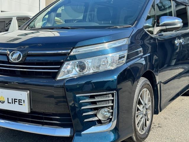 ヴォクシー ＺＳ　煌　ドライブレコーダー　ＥＴＣ　バックカメラ　ナビ　ＴＶ　両側電動スライドドア　ＬＥＤヘッドランプ　スマートキー　アイドリングストップ　電動格納ミラー　ＣＶＴ　アルミホイール　Ｂｌｕｅｔｏｏｔｈ　記録簿（7枚目）