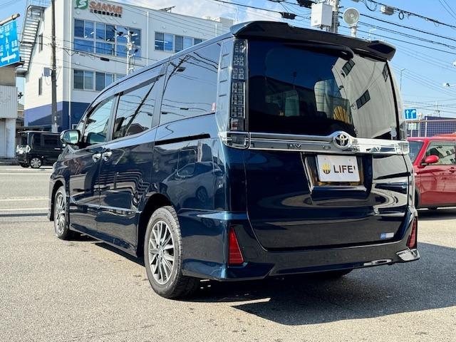 ヴォクシー ＺＳ　煌　ドライブレコーダー　ＥＴＣ　バックカメラ　ナビ　ＴＶ　両側電動スライドドア　ＬＥＤヘッドランプ　スマートキー　アイドリングストップ　電動格納ミラー　ＣＶＴ　アルミホイール　Ｂｌｕｅｔｏｏｔｈ　記録簿（10枚目）