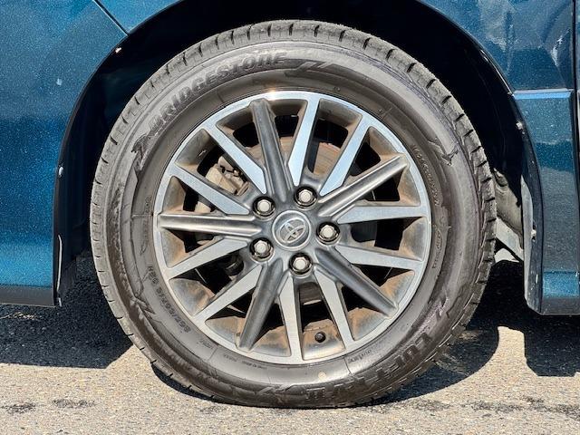 ヴォクシー ＺＳ　煌　ドライブレコーダー　ＥＴＣ　バックカメラ　ナビ　ＴＶ　両側電動スライドドア　ＬＥＤヘッドランプ　スマートキー　アイドリングストップ　電動格納ミラー　ＣＶＴ　アルミホイール　Ｂｌｕｅｔｏｏｔｈ　記録簿（17枚目）