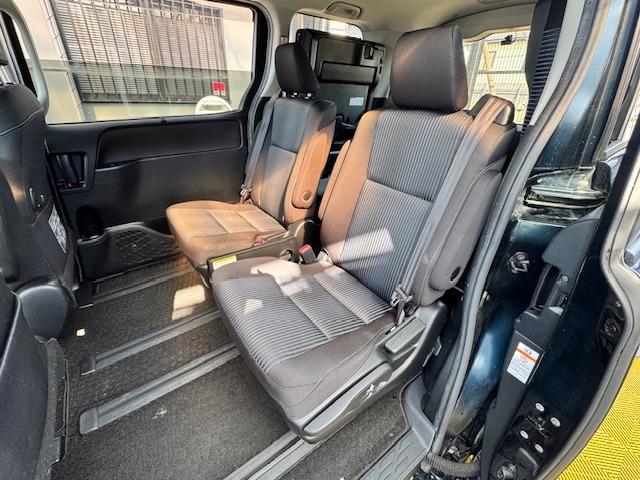 ヴォクシー ＺＳ　煌　ドライブレコーダー　ＥＴＣ　バックカメラ　ナビ　ＴＶ　両側電動スライドドア　ＬＥＤヘッドランプ　スマートキー　アイドリングストップ　電動格納ミラー　ＣＶＴ　アルミホイール　Ｂｌｕｅｔｏｏｔｈ　記録簿（31枚目）