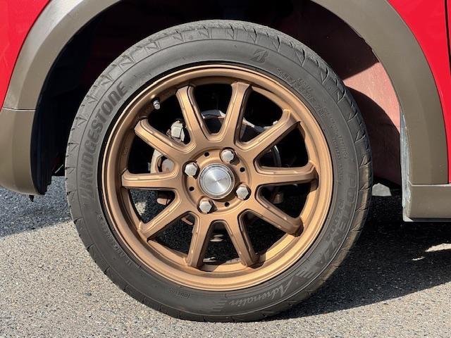 アルトラパン Ｇ　ＥＴＣ　バックカメラ　ナビ　ＴＶ　衝突被害軽減システム　スマートキー　ベンチシート　ＡＴ　盗難防止システム　ＡＢＳ　ＥＳＣ　Ｂｌｕｅｔｏｏｔｈ　アルミホイール　衝突安全ボディ　エアコン（15枚目）