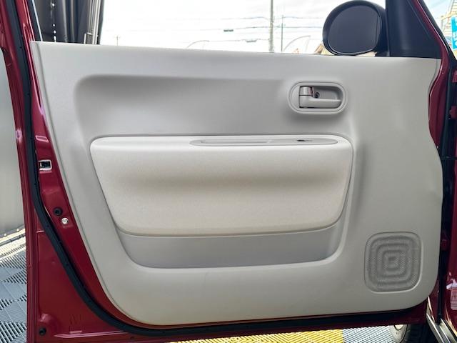 アルトラパン Ｇ　ＥＴＣ　バックカメラ　ナビ　ＴＶ　衝突被害軽減システム　スマートキー　ベンチシート　ＡＴ　盗難防止システム　ＡＢＳ　ＥＳＣ　Ｂｌｕｅｔｏｏｔｈ　アルミホイール　衝突安全ボディ　エアコン（31枚目）