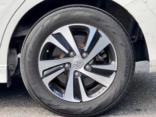 フリードハイブリッド ハイブリッド・Ｇホンダセンシング　ＥＴＣ　バックカメラ　ナビ　ＴＶ　オートクルーズコントロール　レーンアシスト　衝突被害軽減システム　両側電動スライドドア　ＬＥＤヘッドランプ　スマートキー　電動格納ミラー　後席モニター　ＡＴ（23枚目）