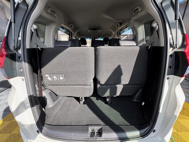 フリードハイブリッド ハイブリッド・Ｇホンダセンシング　ＥＴＣ　バックカメラ　ナビ　ＴＶ　オートクルーズコントロール　レーンアシスト　衝突被害軽減システム　両側電動スライドドア　ＬＥＤヘッドランプ　スマートキー　電動格納ミラー　後席モニター　ＡＴ（29枚目）