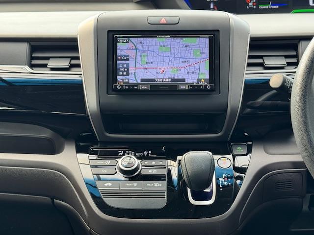 フリードハイブリッド ハイブリッド・Ｇホンダセンシング　ドライブレコーダー　ＥＴＣ　バックカメラ　ナビ　ＴＶ　オートクルーズコントロール　レーンアシスト　衝突被害軽減システム　両側電動スライドドア　ＬＥＤヘッドランプ　スマートキー　電動格納ミラー（5枚目）