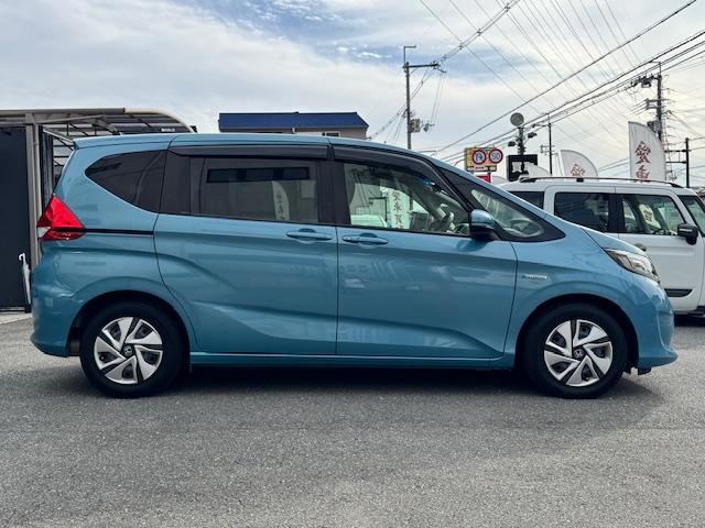 フリードハイブリッド ハイブリッド・Ｇホンダセンシング　ドライブレコーダー　ＥＴＣ　バックカメラ　ナビ　ＴＶ　オートクルーズコントロール　レーンアシスト　衝突被害軽減システム　両側電動スライドドア　ＬＥＤヘッドランプ　スマートキー　電動格納ミラー（16枚目）