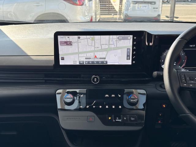 セレナ ハイウェイスターＶ　全周囲カメラ　ナビ　ＴＶ　クリアランスソナー　オートクルーズコントロール　衝突被害軽減システム　両側電動スライドドア　オートライト　ＬＥＤヘッドランプ　スマートキー　アイドリングストップ（5枚目）