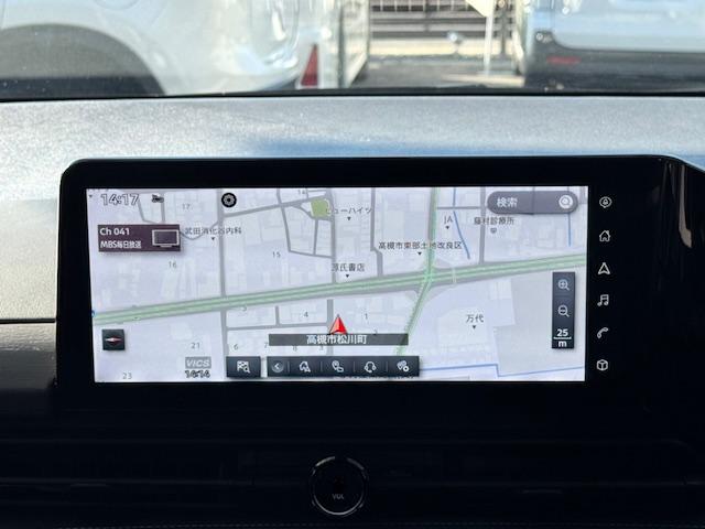 セレナ ハイウェイスターＶ　全周囲カメラ　ナビ　ＴＶ　クリアランスソナー　オートクルーズコントロール　衝突被害軽減システム　両側電動スライドドア　オートライト　ＬＥＤヘッドランプ　スマートキー　アイドリングストップ（6枚目）