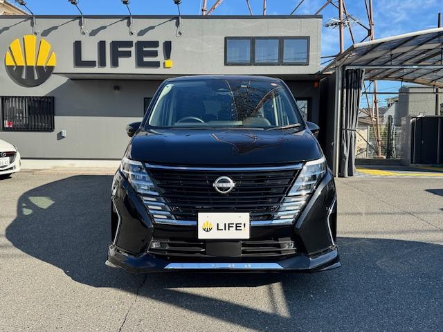 セレナ ハイウェイスターＶ　全周囲カメラ　ナビ　ＴＶ　クリアランスソナー　オートクルーズコントロール　衝突被害軽減システム　両側電動スライドドア　オートライト　ＬＥＤヘッドランプ　スマートキー　アイドリングストップ（16枚目）