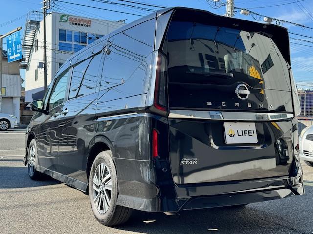 セレナ ハイウェイスターＶ　全周囲カメラ　ナビ　ＴＶ　クリアランスソナー　オートクルーズコントロール　衝突被害軽減システム　両側電動スライドドア　オートライト　ＬＥＤヘッドランプ　スマートキー　アイドリングストップ（21枚目）