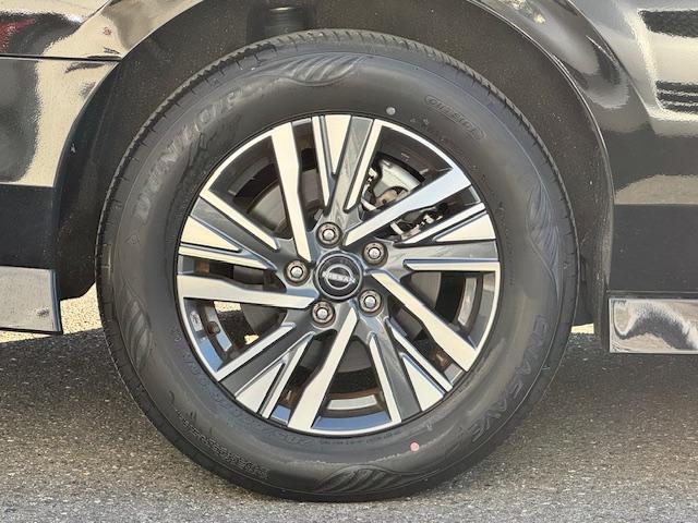 セレナ ハイウェイスターＶ　全周囲カメラ　ナビ　ＴＶ　クリアランスソナー　オートクルーズコントロール　衝突被害軽減システム　両側電動スライドドア　オートライト　ＬＥＤヘッドランプ　スマートキー　アイドリングストップ（26枚目）