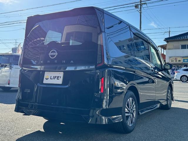 セレナ ハイウェイスターＶ　全周囲カメラ　ナビ　ＴＶ　クリアランスソナー　オートクルーズコントロール　衝突被害軽減システム　両側電動スライドドア　オートライト　ＬＥＤヘッドランプ　スマートキー　アイドリングストップ（33枚目）