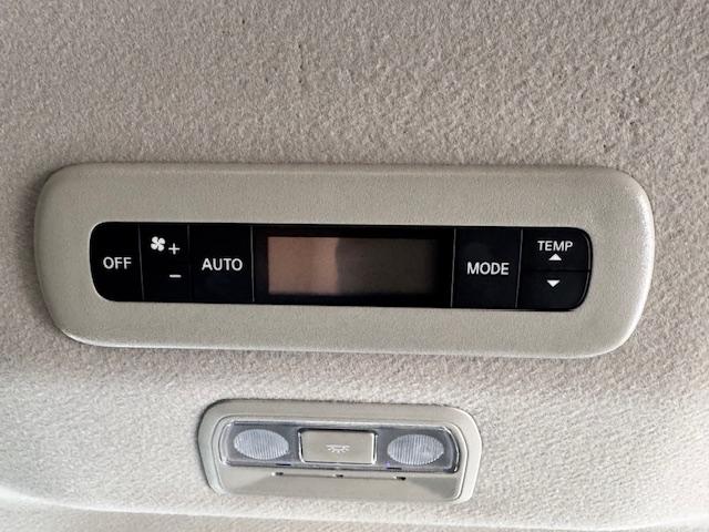 セレナ ハイウェイスターＶ　全周囲カメラ　ナビ　ＴＶ　クリアランスソナー　オートクルーズコントロール　衝突被害軽減システム　両側電動スライドドア　オートライト　ＬＥＤヘッドランプ　スマートキー　アイドリングストップ（58枚目）