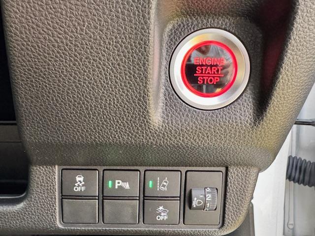 Ｎ－ＷＧＮカスタム Ｌ・ターボホンダセンシング　ドライブレコーダー　ＥＴＣ　バックカメラ　ナビ　ＴＶ　クリアランスソナー　オートクルーズコントロール　レーンアシスト　衝突被害軽減システム　ＬＥＤヘッドランプ　スマートキー　アイドリングストップ（10枚目）