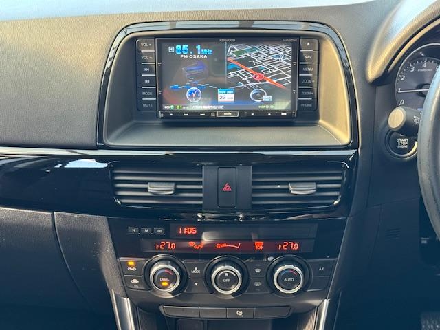 ＣＸ－５ ２０Ｓ　ドライブレコーダー　ＥＴＣ　バックカメラ　オートクルーズコントロール　衝突被害軽減システム　ナビ　アルミホイール　スマートキー　アイドリングストップ　電動格納ミラー　ＡＴ　盗難防止システム（5枚目）