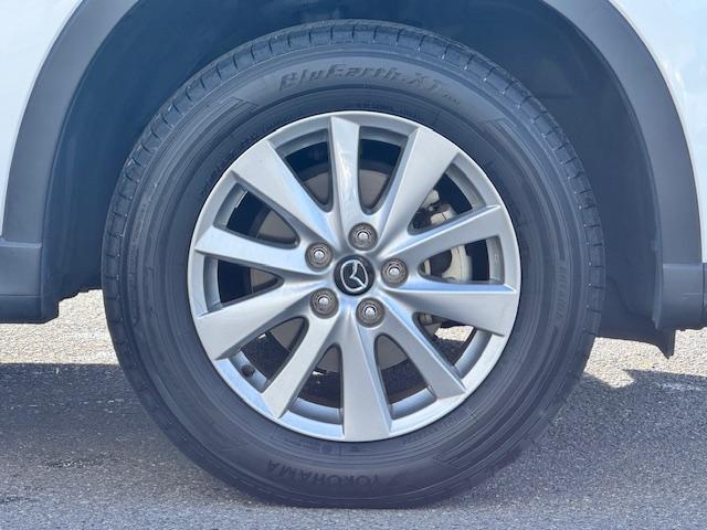 ＣＸ－５ ２０Ｓ　ドライブレコーダー　ＥＴＣ　バックカメラ　オートクルーズコントロール　衝突被害軽減システム　ナビ　アルミホイール　スマートキー　アイドリングストップ　電動格納ミラー　ＡＴ　盗難防止システム（24枚目）