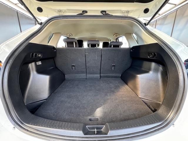 ＣＸ－５ ２０Ｓ　ドライブレコーダー　ＥＴＣ　バックカメラ　オートクルーズコントロール　衝突被害軽減システム　ナビ　アルミホイール　スマートキー　アイドリングストップ　電動格納ミラー　ＡＴ　盗難防止システム（37枚目）