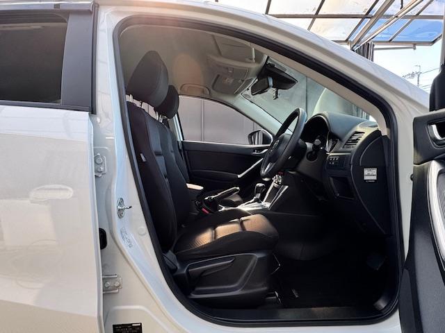 ＣＸ－５ ２０Ｓ　ドライブレコーダー　ＥＴＣ　バックカメラ　オートクルーズコントロール　衝突被害軽減システム　ナビ　アルミホイール　スマートキー　アイドリングストップ　電動格納ミラー　ＡＴ　盗難防止システム（39枚目）