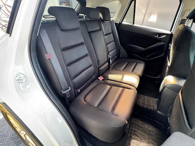 ＣＸ－５ ２０Ｓ　ドライブレコーダー　ＥＴＣ　バックカメラ　オートクルーズコントロール　衝突被害軽減システム　ナビ　アルミホイール　スマートキー　アイドリングストップ　電動格納ミラー　ＡＴ　盗難防止システム（44枚目）