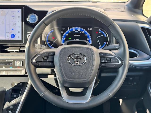 ヴォクシー ハイブリッドＳ－Ｚ　ドライブレコーダー　ＥＴＣ　全周囲カメラ　ナビ　ＴＶ　オートクルーズコントロール　レーンアシスト　パークアシスト　衝突被害軽減システム　両側電動スライドドア　オートマチックハイビーム　オートライト（3枚目）