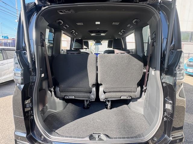 ヴォクシー ハイブリッドＳ－Ｚ　ドライブレコーダー　ＥＴＣ　全周囲カメラ　ナビ　ＴＶ　オートクルーズコントロール　レーンアシスト　パークアシスト　衝突被害軽減システム　両側電動スライドドア　オートマチックハイビーム　オートライト（19枚目）