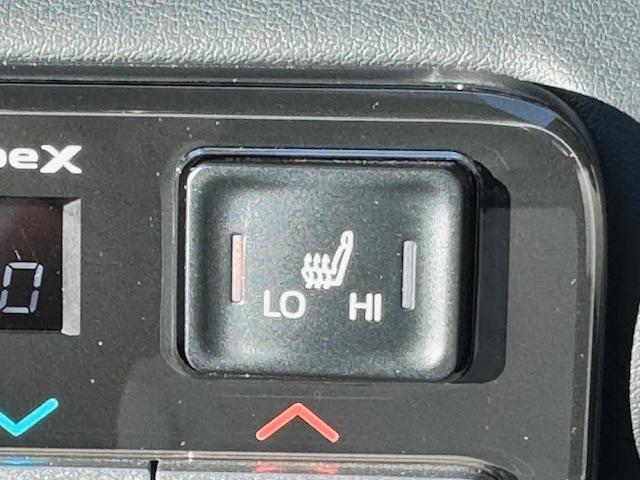 ヴォクシー ハイブリッドＳ－Ｚ　ドライブレコーダー　ＥＴＣ　全周囲カメラ　ナビ　ＴＶ　オートクルーズコントロール　レーンアシスト　パークアシスト　衝突被害軽減システム　両側電動スライドドア　オートマチックハイビーム　オートライト（35枚目）