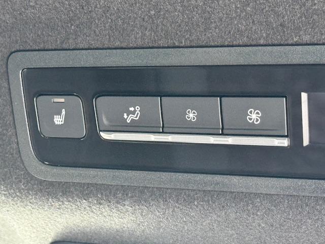 ヴォクシー ハイブリッドＳ－Ｚ　ドライブレコーダー　ＥＴＣ　全周囲カメラ　ナビ　ＴＶ　オートクルーズコントロール　レーンアシスト　パークアシスト　衝突被害軽減システム　両側電動スライドドア　オートマチックハイビーム　オートライト（52枚目）