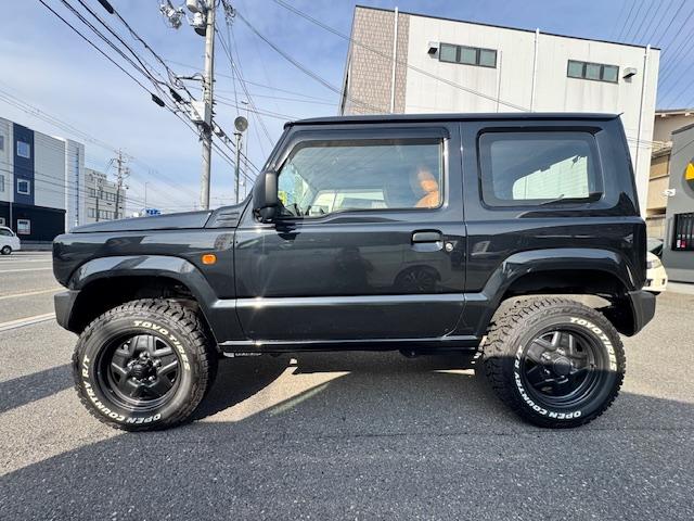 ジムニー ＸＧ　４ＷＤ　ドライブレコーダー　ＥＴＣ　バックカメラ　ナビ　ＴＶ　衝突被害軽減システム　アイドリングストップ　ＭＴ　盗難防止システム　ＡＢＳ　ＥＳＣ　Ｂｌｕｅｔｏｏｔｈ　衝突安全ボディ　エアコン（5枚目）