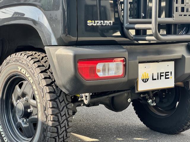 ジムニー ＸＧ　４ＷＤ　ドライブレコーダー　ＥＴＣ　バックカメラ　ナビ　ＴＶ　衝突被害軽減システム　アイドリングストップ　ＭＴ　盗難防止システム　ＡＢＳ　ＥＳＣ　Ｂｌｕｅｔｏｏｔｈ　衝突安全ボディ　エアコン（32枚目）