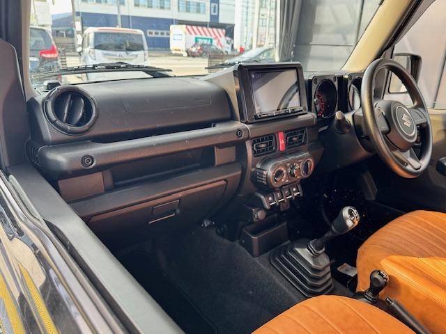 ジムニー ＸＧ　４ＷＤ　ドライブレコーダー　ＥＴＣ　バックカメラ　ナビ　ＴＶ　衝突被害軽減システム　アイドリングストップ　ＭＴ　盗難防止システム　ＡＢＳ　ＥＳＣ　Ｂｌｕｅｔｏｏｔｈ　衝突安全ボディ　エアコン（37枚目）