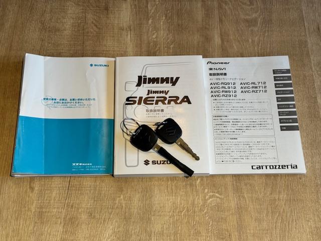 ジムニー ＸＧ　４ＷＤ　ドライブレコーダー　ＥＴＣ　バックカメラ　ナビ　ＴＶ　衝突被害軽減システム　アイドリングストップ　ＭＴ　盗難防止システム　ＡＢＳ　ＥＳＣ　Ｂｌｕｅｔｏｏｔｈ　衝突安全ボディ　エアコン（42枚目）