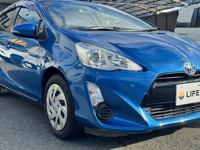 アクア Ｓ　ドライブレコーダー　ＥＴＣ　ナビ　ＴＶ　スマートキー　アイドリングストップ　電動格納ミラー　ＣＶＴ　衝突安全ボディ　記録簿　ＡＢＳ　ＥＳＣ　Ｂｌｕｅｔｏｏｔｈ　エアコン　パワーステアリング（23枚目）