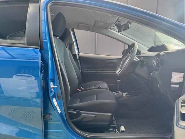 アクア Ｓ　ドライブレコーダー　ＥＴＣ　ナビ　ＴＶ　スマートキー　アイドリングストップ　電動格納ミラー　ＣＶＴ　衝突安全ボディ　記録簿　ＡＢＳ　ＥＳＣ　Ｂｌｕｅｔｏｏｔｈ　エアコン　パワーステアリング（26枚目）