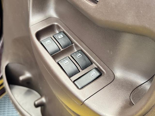 パッソ G ドライブレコーダー ETC バックカメラ ナビ TV スマートキー 電動格納ミラー CVT 盗難防止システム 衝突安全ボディ 記録簿 ベンチシート ABS ESC CD Bluetooth エアコン(29枚目)