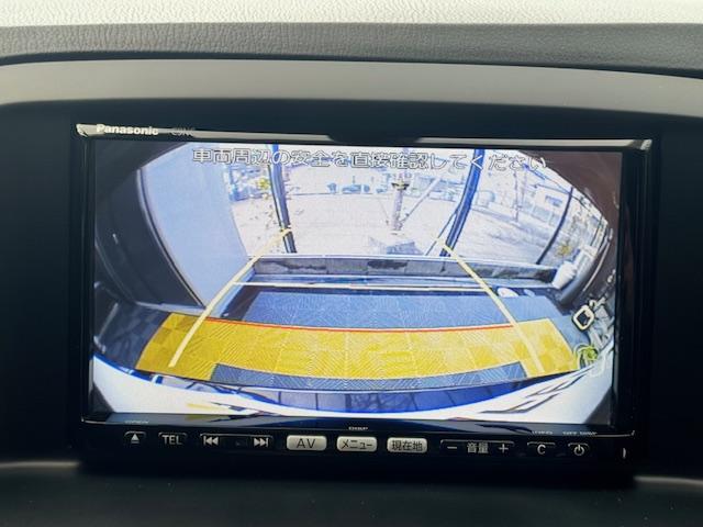 バックカメラ装着済！死角になりやすい後方もとても見やすいです☆車庫入れに自信がない方や縦列駐車が苦手な方にも、オススメな機能です！安心度もアップ！